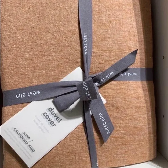 New West Elm Belgian Flax Linen King Duvet & 2 shams Terracotta Melange